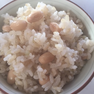 乾燥大豆そのまま炊飯器へ大豆ご飯